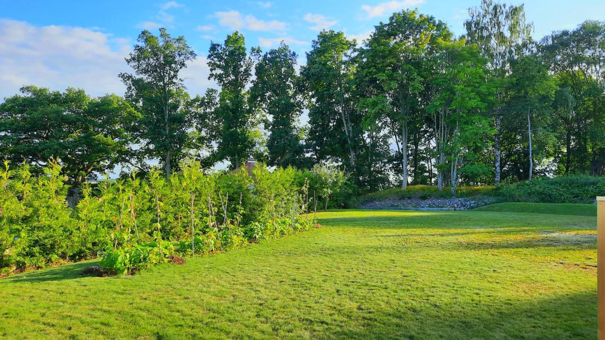 Boende - Stuga Nara Naturen, 3 Km Fran Motala Centrum Av Privat Vard Exterior photo